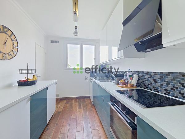 Appartement
         4 pièces
        - 79 m² Exclusivité 259 900 € *