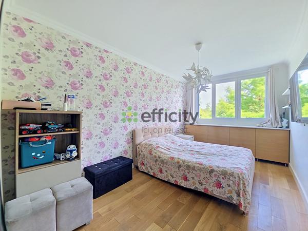Appartement
         4 pièces
        - 79 m² Exclusivité 259 900 € *