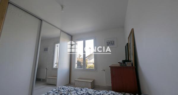Location Appartement 3 pièces 68.23 m² - Achères 78260