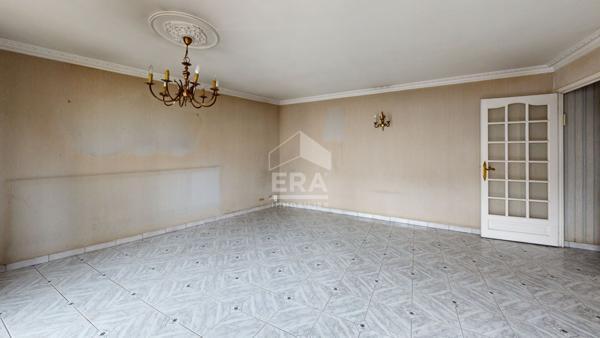 Appartement Paris 4 pièces  81 m2 A RENOVER