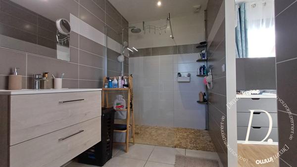 BELLE CONTEMPORAINE LUMINEUSE AU CALME