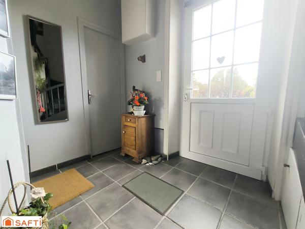 BELLE BATISSE EN PIERRE + FUTUR GITES OU BUREAU