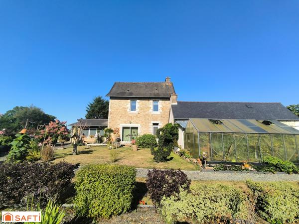 BELLE BATISSE EN PIERRE + FUTUR GITES OU BUREAU