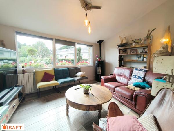 BELLE BATISSE EN PIERRE + FUTUR GITES OU BUREAU