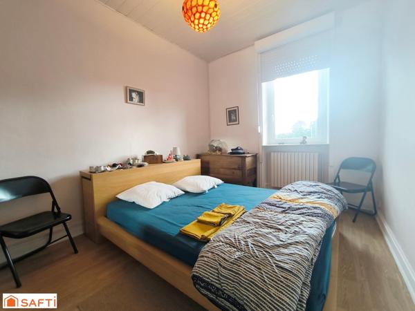 BELLE BATISSE EN PIERRE + FUTUR GITES OU BUREAU