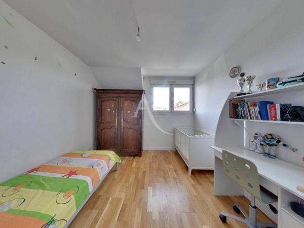 Maison Roissy En Brie 5 pièce(s) 86 m2