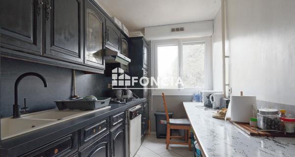 À vendre Appartement 4 pièces 74.53 m² - Ris-orangis 91130