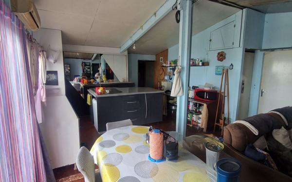 Maison à vendre    10 pièces •  Le Tampon