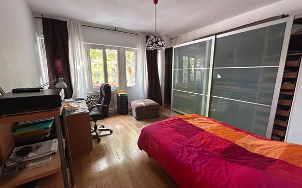 Appartement à vendre    3 pièces • 140 m2 Toulouse
