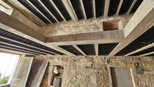 IMMEUBLE DE RAPPORT A RENOVER