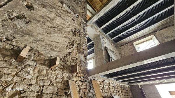 IMMEUBLE DE RAPPORT A RENOVER
