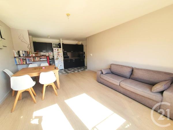 Appartement F4 à vendre  4 pièces - 86,20 m2 L ISLE ADAM - 95