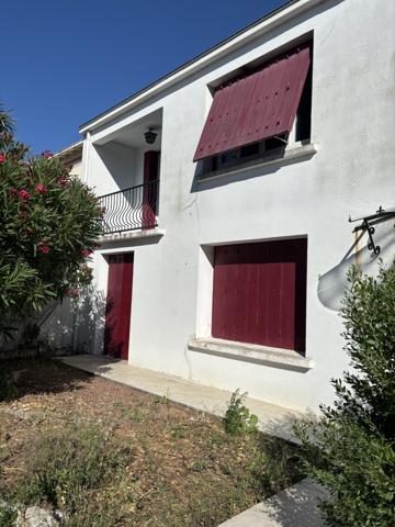 Maison
         6 pièces
        - 133 m² 441 000 € *