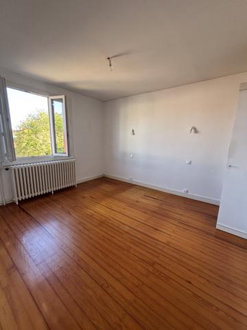 Maison
         6 pièces
        - 133 m² 441 000 € *