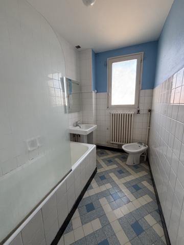 Maison
         6 pièces
        - 133 m² 441 000 € *