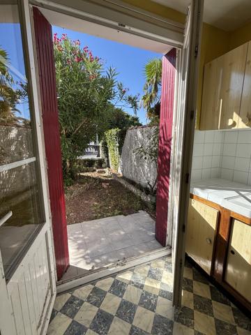 Maison
         6 pièces
        - 133 m² 441 000 € *