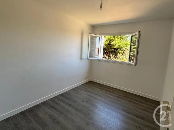Appartement T3 à vendre  3 pièces - 69,72 m 2   ST JEAN DE MONTS  - 85