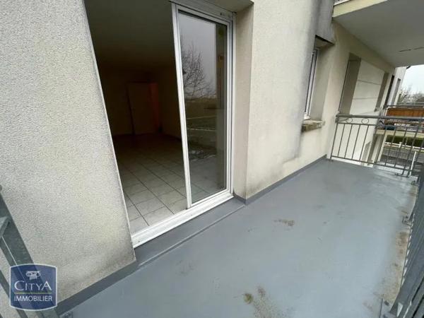 Appartement à louer 2 pièces 47.18m² Vendôme (41100)
