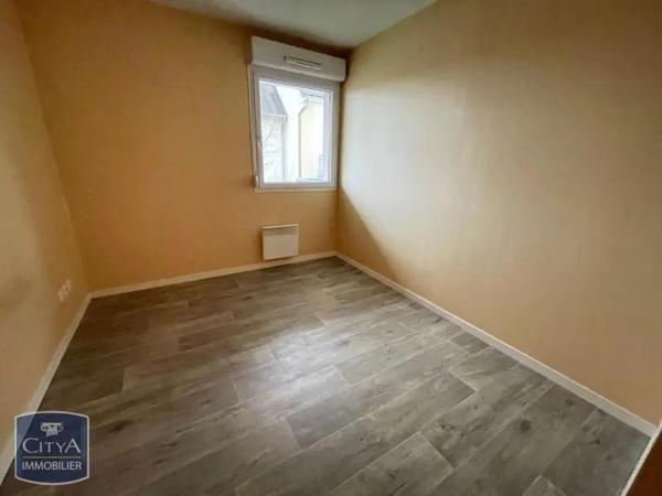Appartement à louer 2 pièces 47.18m² Vendôme (41100)