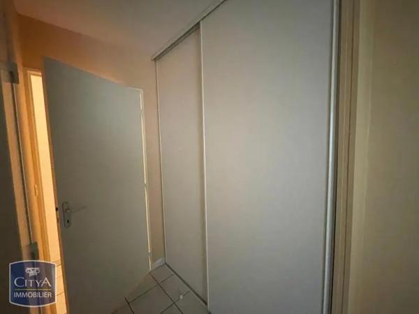Appartement à louer 2 pièces 47.18m² Vendôme (41100)