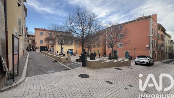 Location appartement 2 pièces 36 m² Hyères