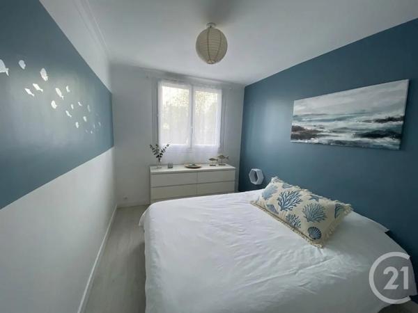 Appartement T4 à vendre  4 pièces - 67 m 2   PORNIC  - 44