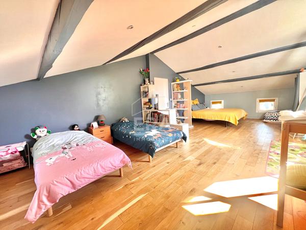 Maison Ancienne rénovée avec piscine et grange