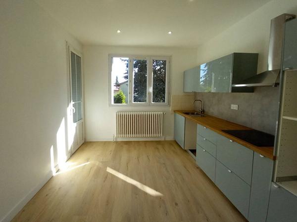Maison 5 pièces et plus 154 m² LYON