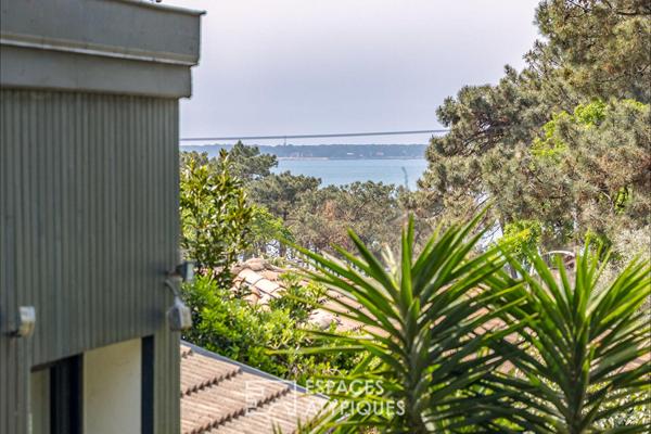 Villa d’architecte dans un écrin végétal à Pereire