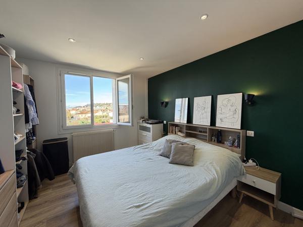 Agen (47000) APPARTEMENT 82.53 AVEC BALCON GARAGE ET CELLIER