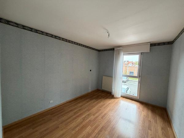 APPARTEMENT T3 LAMBERSART VERGHELLES