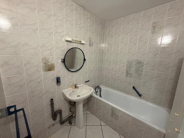 APPARTEMENT T3 LAMBERSART VERGHELLES