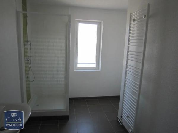 Appartement à louer 1 pièce 33m² Saint-Nazaire (44600)