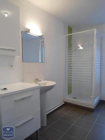 Appartement à louer 1 pièce 33m² Saint-Nazaire (44600)