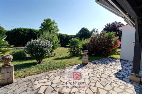Maison Tonnay Boutonne 5 pièces 100 m2  avec garage attenant sur près de 2200 m2 env. de terrain