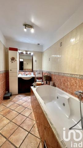 Longère 7 pièces de 228 m² à Noailles (60430)