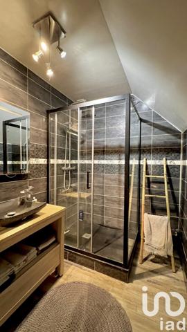 Longère 7 pièces de 228 m² à Noailles (60430)