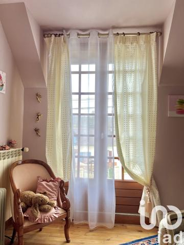 Longère 7 pièces de 228 m² à Noailles (60430)