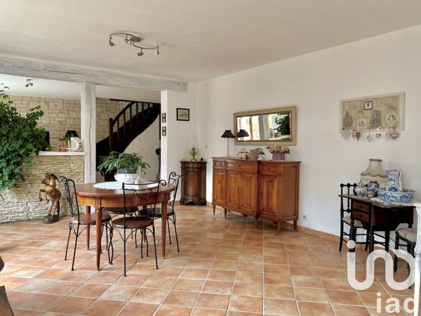 Longère 7 pièces de 228 m² à Noailles (60430)