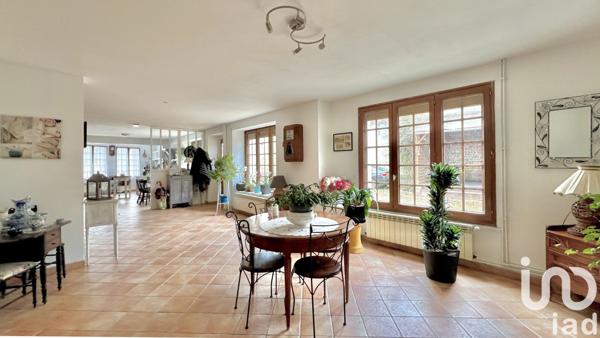 Longère 7 pièces de 228 m² à Noailles (60430)