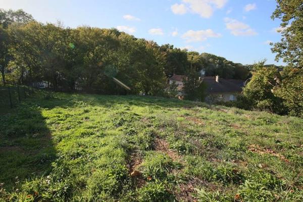 Terrain à vendre 56 000 € Saint-Benoît 648 m² DPE