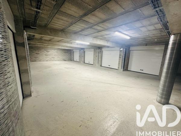 Immeuble à vendre 750 m² Arveyres