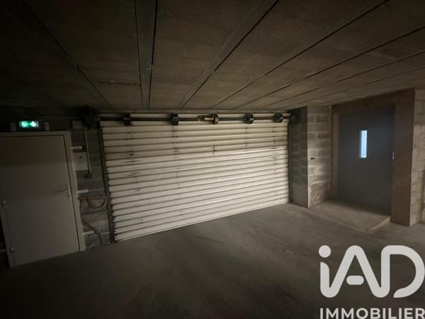Immeuble à vendre 750 m² Arveyres