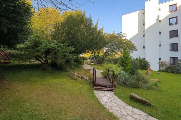 SEVRES CROIX BOSSET - APPARTEMENT 3/4 PIECES €445 000 ** - Référence 575-S