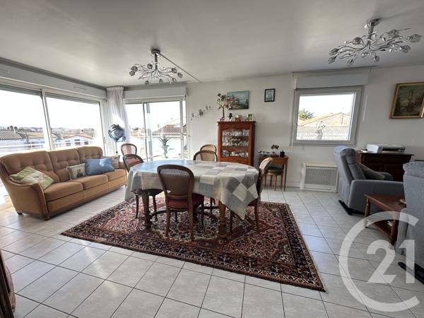 Appartement F3 à vendre  3 pièces - 85,69 m2 ROYAN - 17