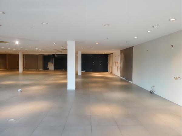 Osny (95520) Location Local commercial d’angle à très forte visibilité – 335 m² au cœur du Retail Park de l’Oseraie (Osny)