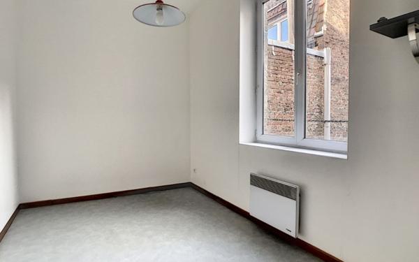 Appartement à louer    2 pièces • 32,80 m2 Lille