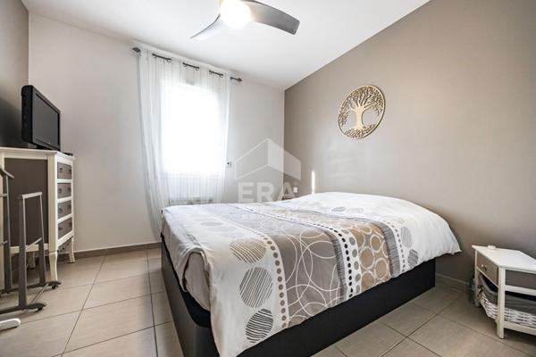 Saint Féliu d'Avall : Maison à vendre plain-pied 3 faces 5 pièces avec jardin avec piscine