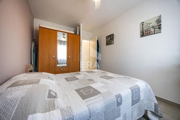 Saint Féliu d'Avall : Maison à vendre plain-pied 3 faces 5 pièces avec jardin avec piscine