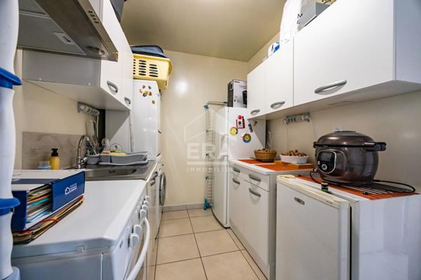 Saint Féliu d'Avall : Maison à vendre plain-pied 3 faces 5 pièces avec jardin avec piscine